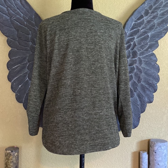 Charming Charlie Criss Cross Wrap Front Oversized Long-sleeve - Picture 6 of 9